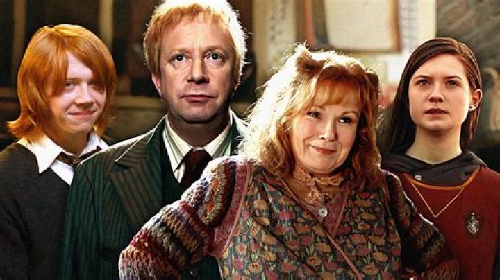Understand The Enigmatic Mrs. Weasley: A Unique Guide
