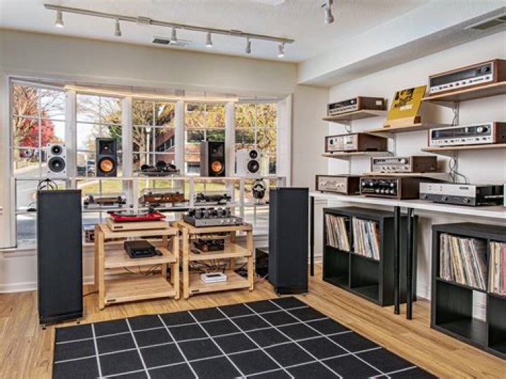 Unveil The Master Of High-Fidelity Audio: Mark Levinson