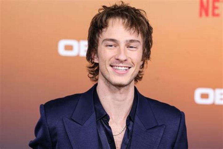 Unveiling Drew Starkey's Love Life: Exclusive Insights