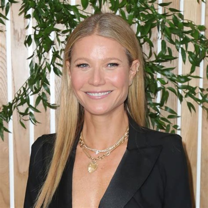 Unveiling Gwyneth Paltrow's Journey As A Mother: The Ultimate Guide