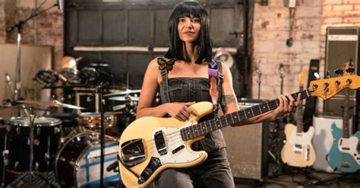 Unveiling Laura Lee Khruangbin's Natural Beauty: Insights And Discoveries