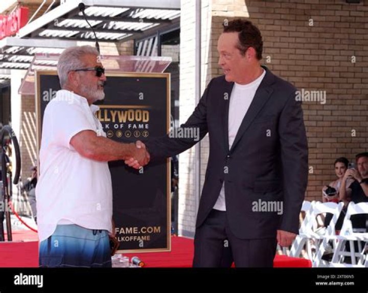 Unveiling Mel Gibson's Height In Inches: Insights And Surprises