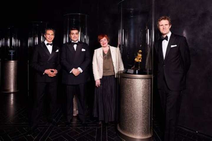 Unveiling The Art World's Luminary: Amin Jaffer's Wikipedia Unveiled