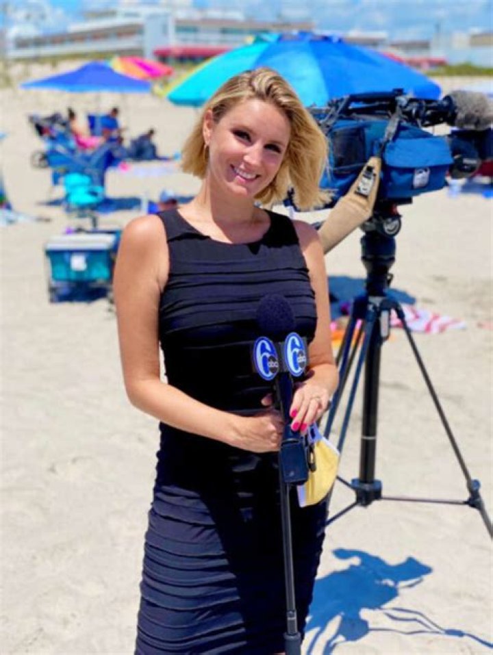 Unveiling The Cultural Significance Behind "Maggie Kent Salary"