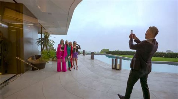 Unveiling The Enchanting World Of "Buying Beverly Hills Allie Lutz Rosenberger S"