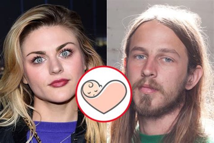 Unveiling The Fascinating World Of Frances Bean Cobain