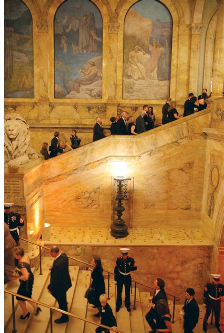 Unveiling The Life And Achievements Of Leah Francona