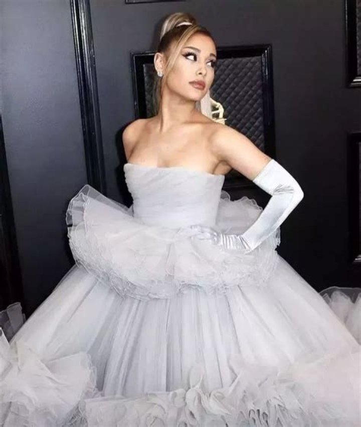 Unveiling The Secrets Of An Iconic Look