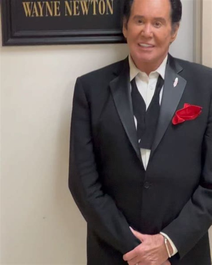 Unveiling The Truth: Is Wayne Newton Transgender?